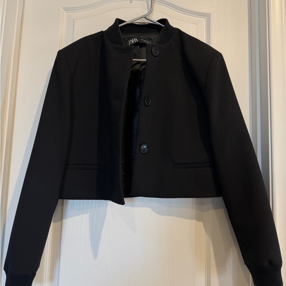 Zara Women's Elegant Black Bomber jacket